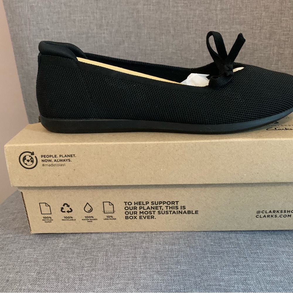 Clarks Black Carly Hope Ballet Flats - Size 8.5